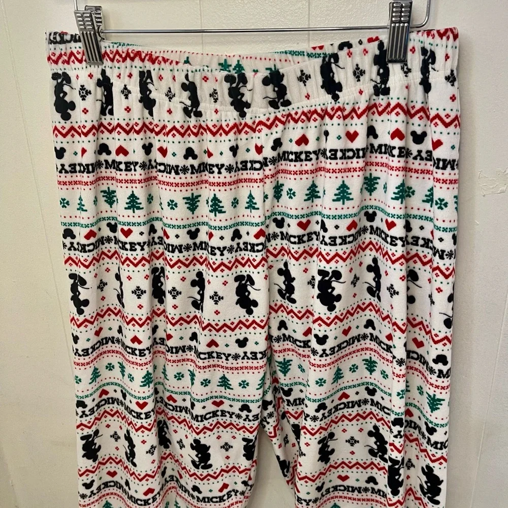 Disney Women's White Red Green Black Mickey Christmas Pajama Set - Picture 6 of 9